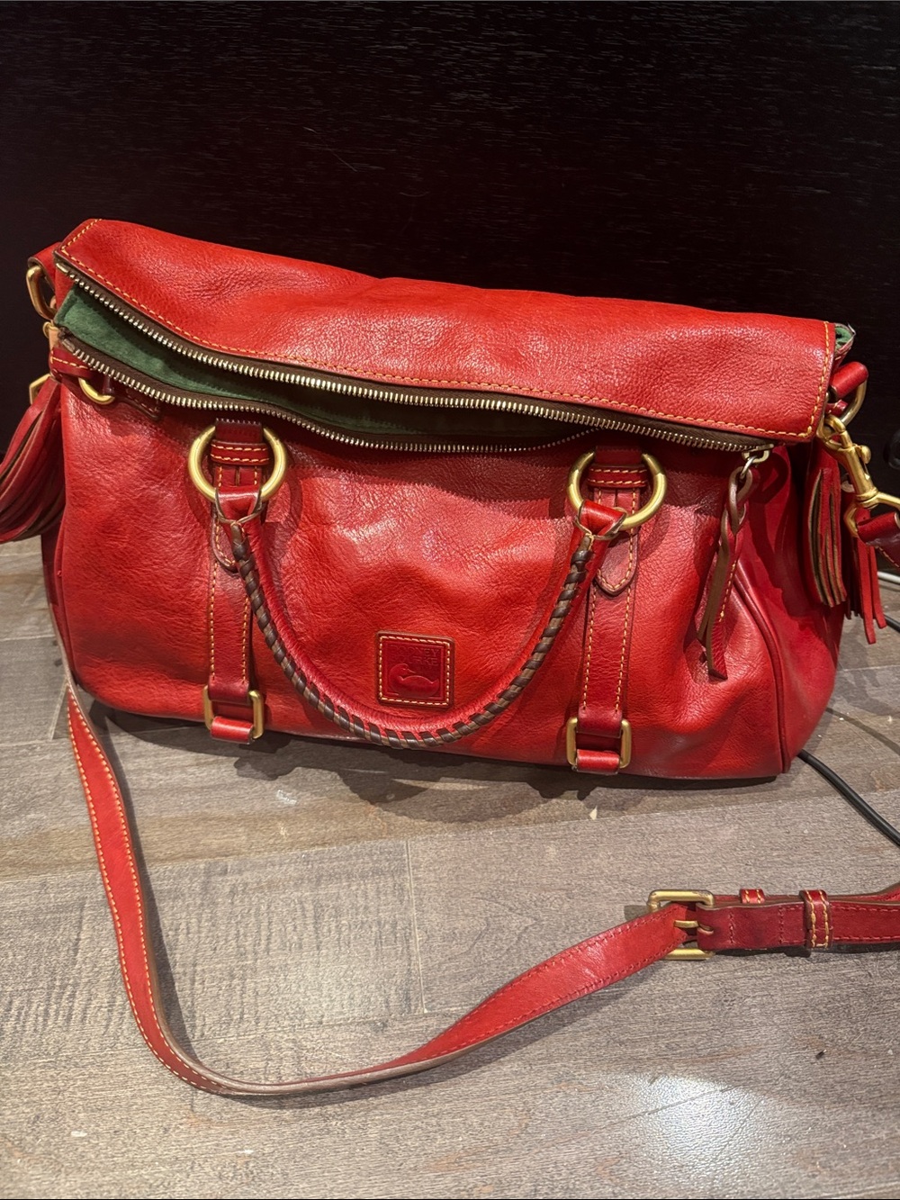 DOONEY & BOURKE BEAUTIFUL RED FLORENTINE SATCHEL IN GREAT CONDITION